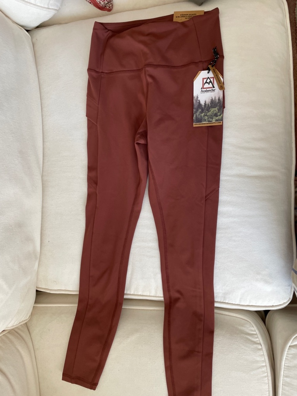 Avalanche women’s High-Waist Leggings in Rust Brown